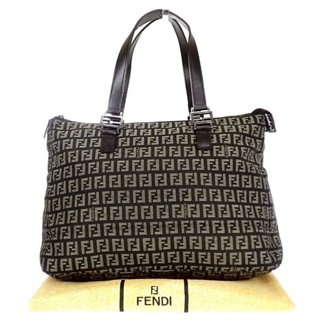 zucchino Fendi logo